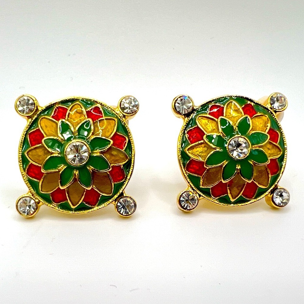 Gorgeous vintage clip on earrings Christmas theme color